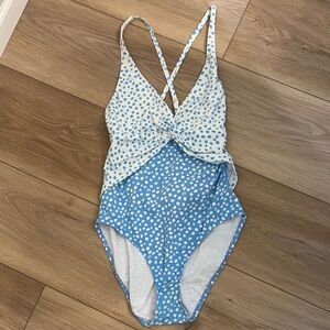 Lilly Pulitzer Malvie Blue and White Polka Dot Swimsuit Size 14